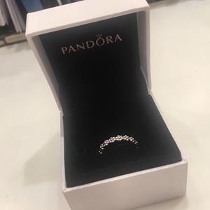 Pandora Ring of Daisies